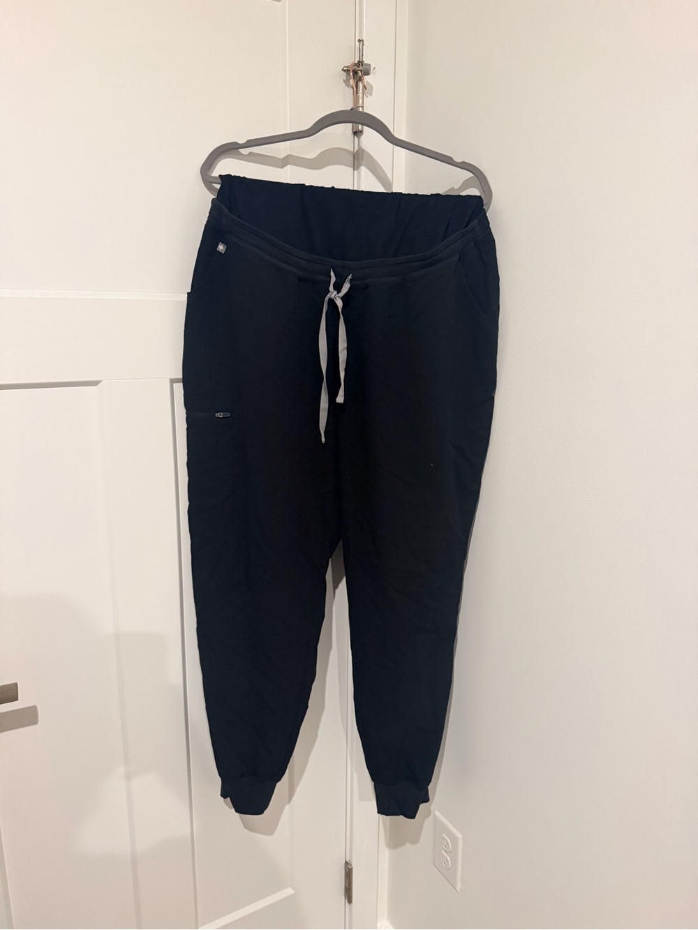 FIGS Maternity Jogger Pant scrubs XXLT
